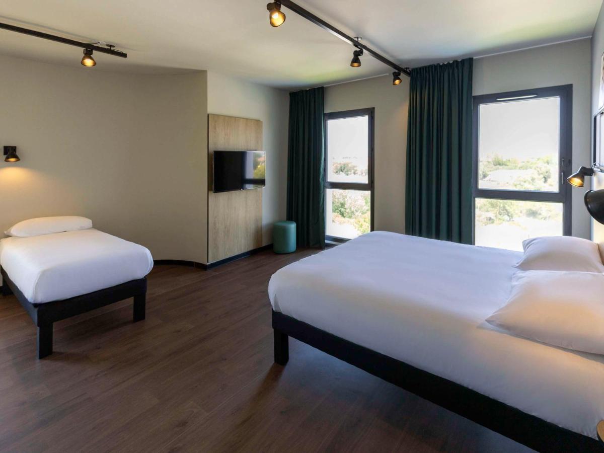 Ibis Marseille Technopole Hotel 3*